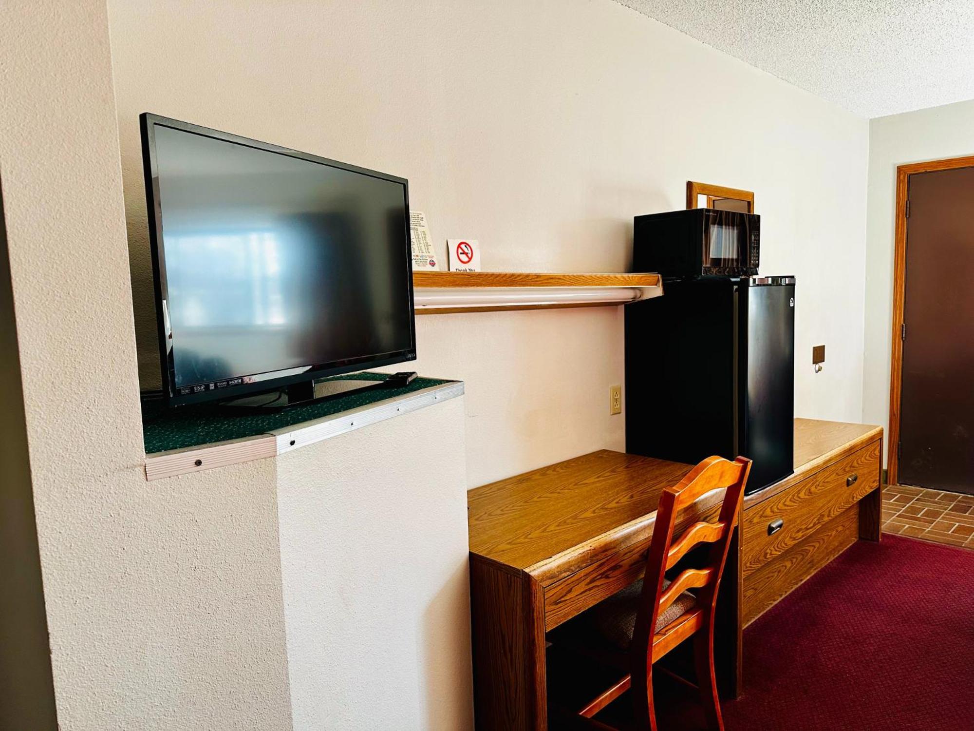 American Inn Ozark Екстериор снимка